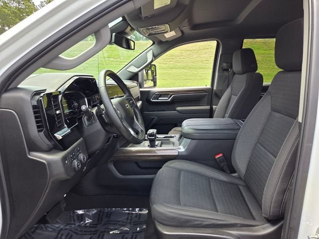 Used 2025 Chevrolet Silverado 1500 LT Trail Boss AWD/4WD image 11