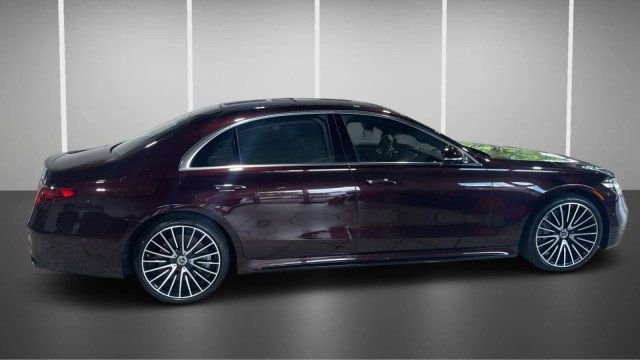 Used 2021 Mercedes-Benz S 580 4MATIC Sedan image 4