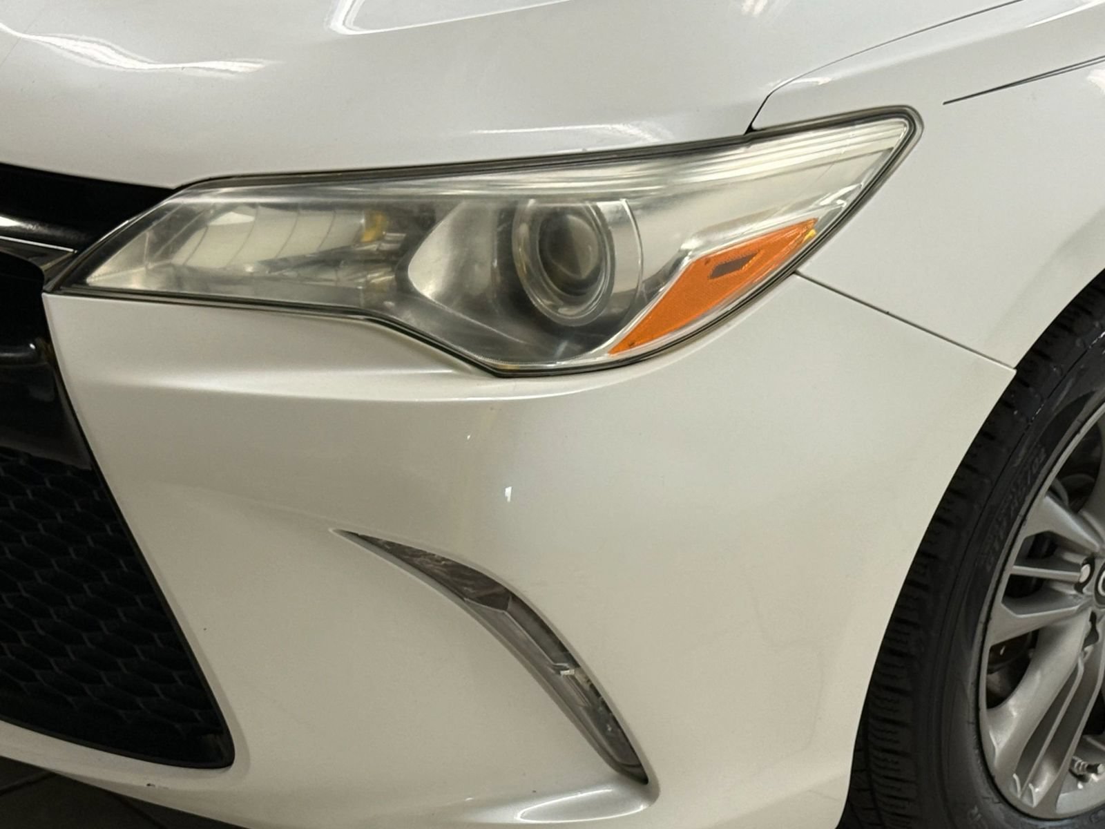 Used 2017 Toyota Camry SE FWD image 4
