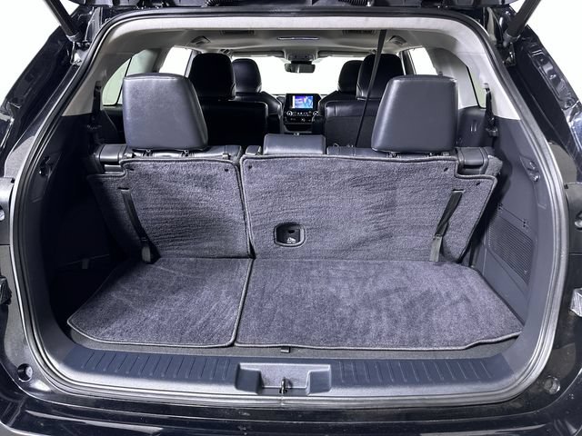 Used 2023 Toyota Highlander XLE AWD/4WD image 27