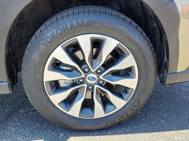 Used 2025 Subaru Outback Limited AWD/4WD image 7