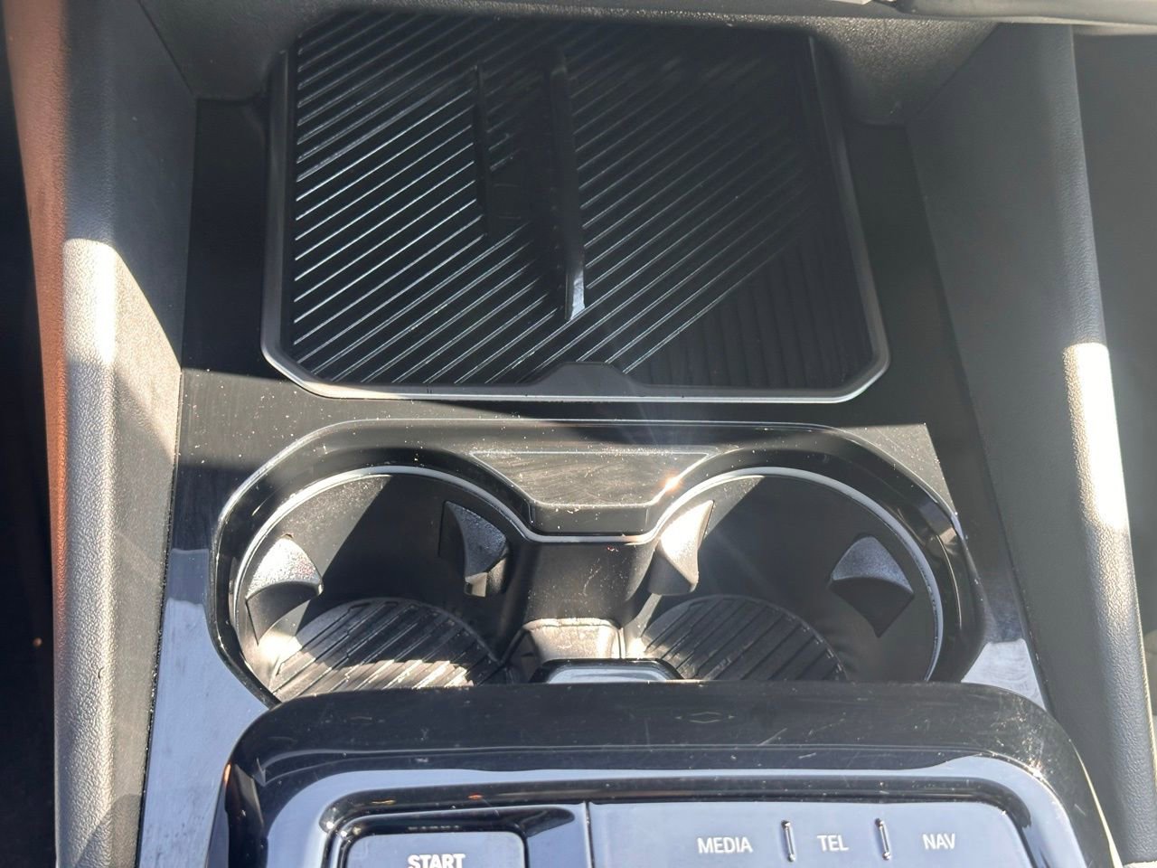 Used 2024 BMW 530i w/ Premium Package image 35