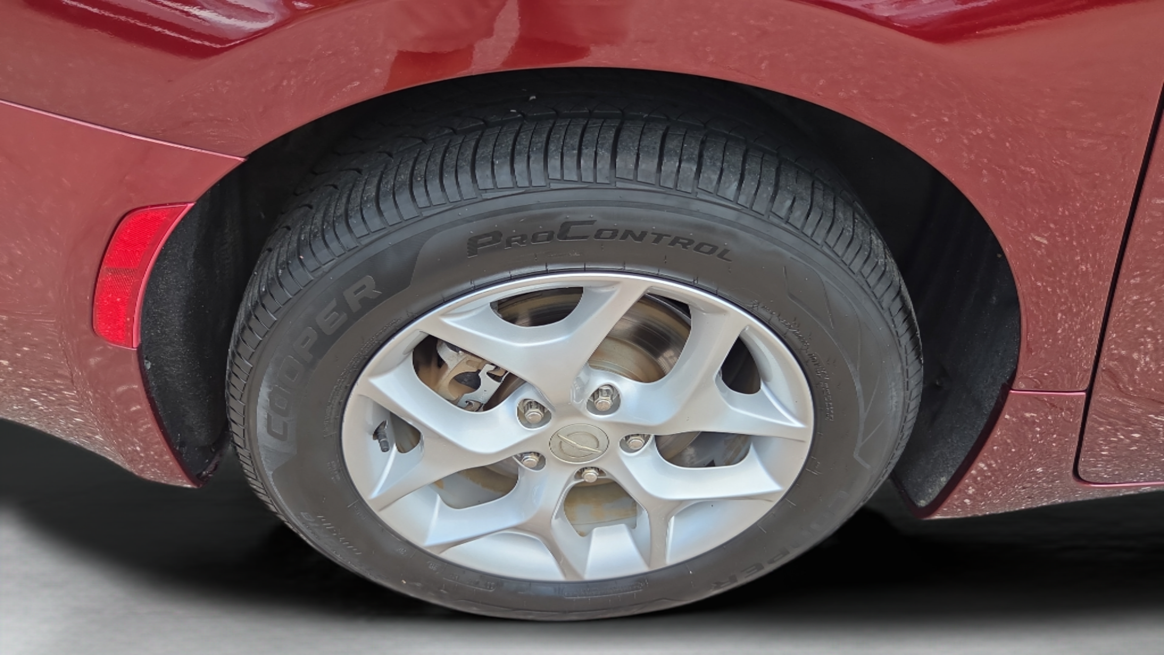 Used 2018 Chrysler Pacifica Touring-L w/ Tire & Wheel Group FWD image 19