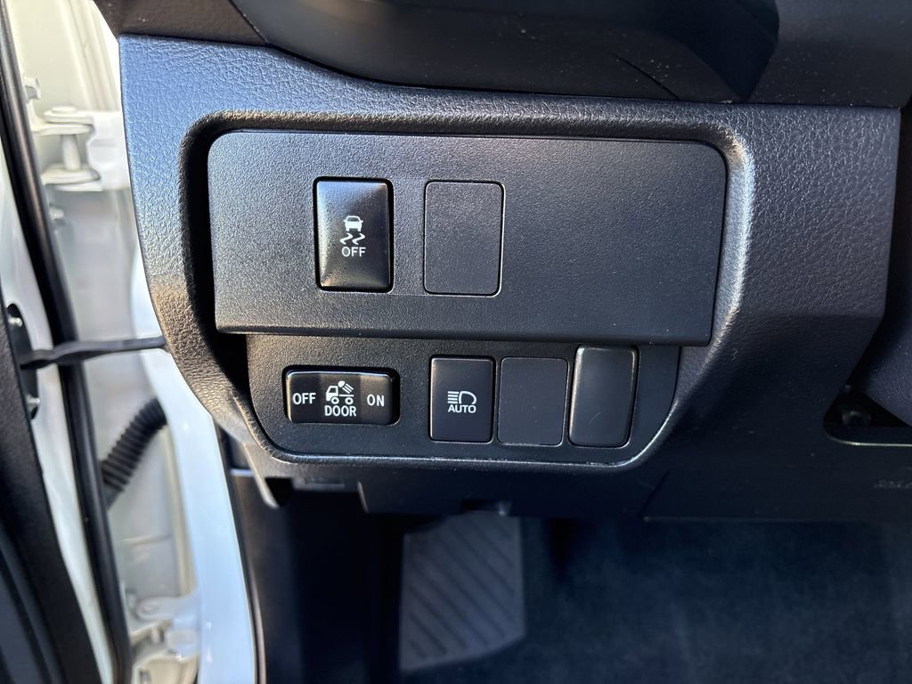 Used 2023 Toyota Tacoma SR image 12