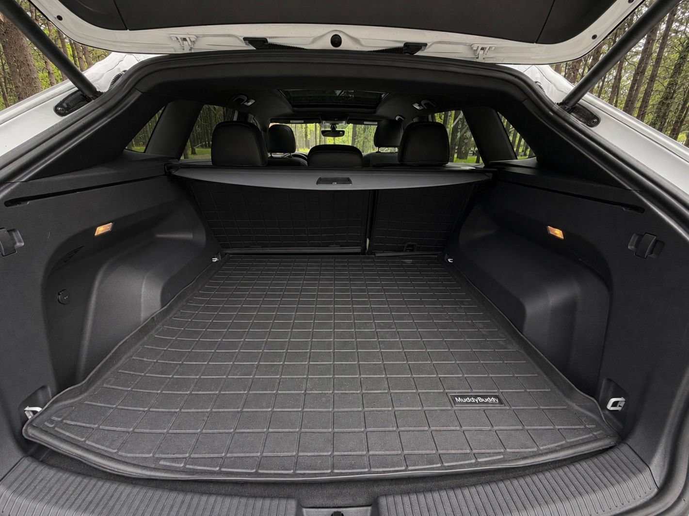 Used 2021 Volkswagen Atlas Cross Sport SE w/ Panoramic Sunroof Package FWD image 18