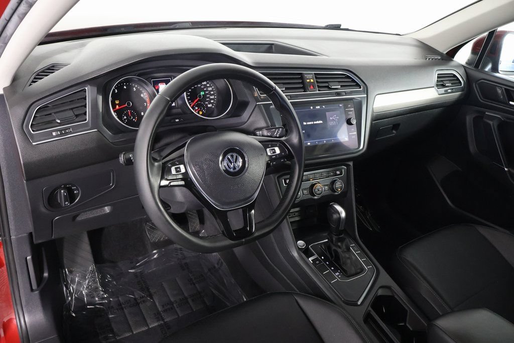 Used 2020 Volkswagen Tiguan SE FWD image 7