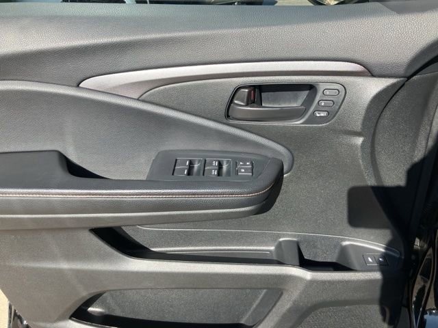 Used 2022 Honda Pilot TrailSport image 9