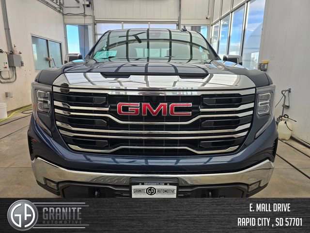Used 2022 GMC Sierra 1500 SLT w/ SLT Convenience Package image 8