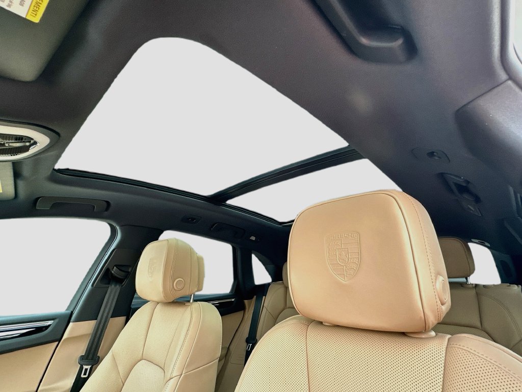 New 2026 Porsche Macan AWD/4WD image 13
