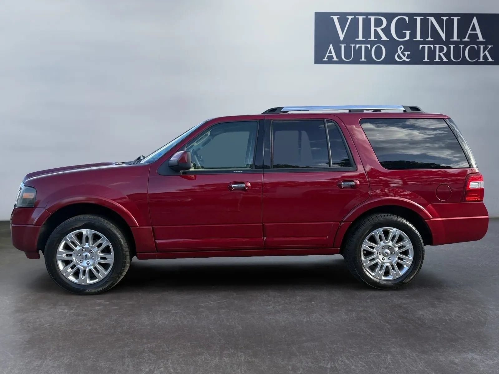 Used 2014 Ford Expedition Limited AWD/4WD image 2
