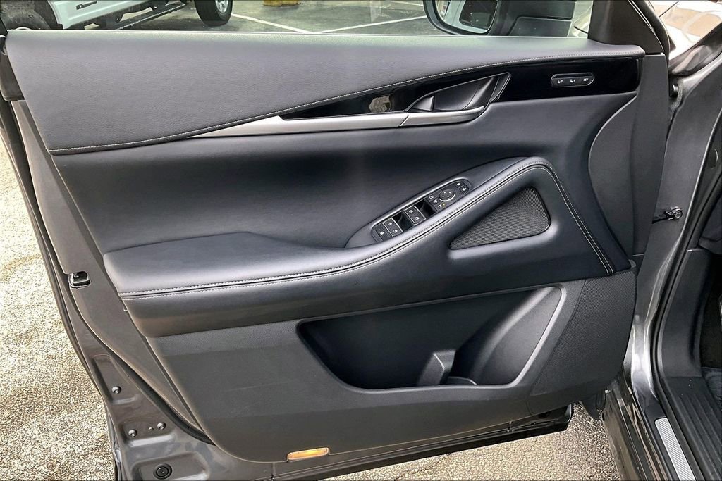 Certified 2025 INFINITI QX60 Pure image 24