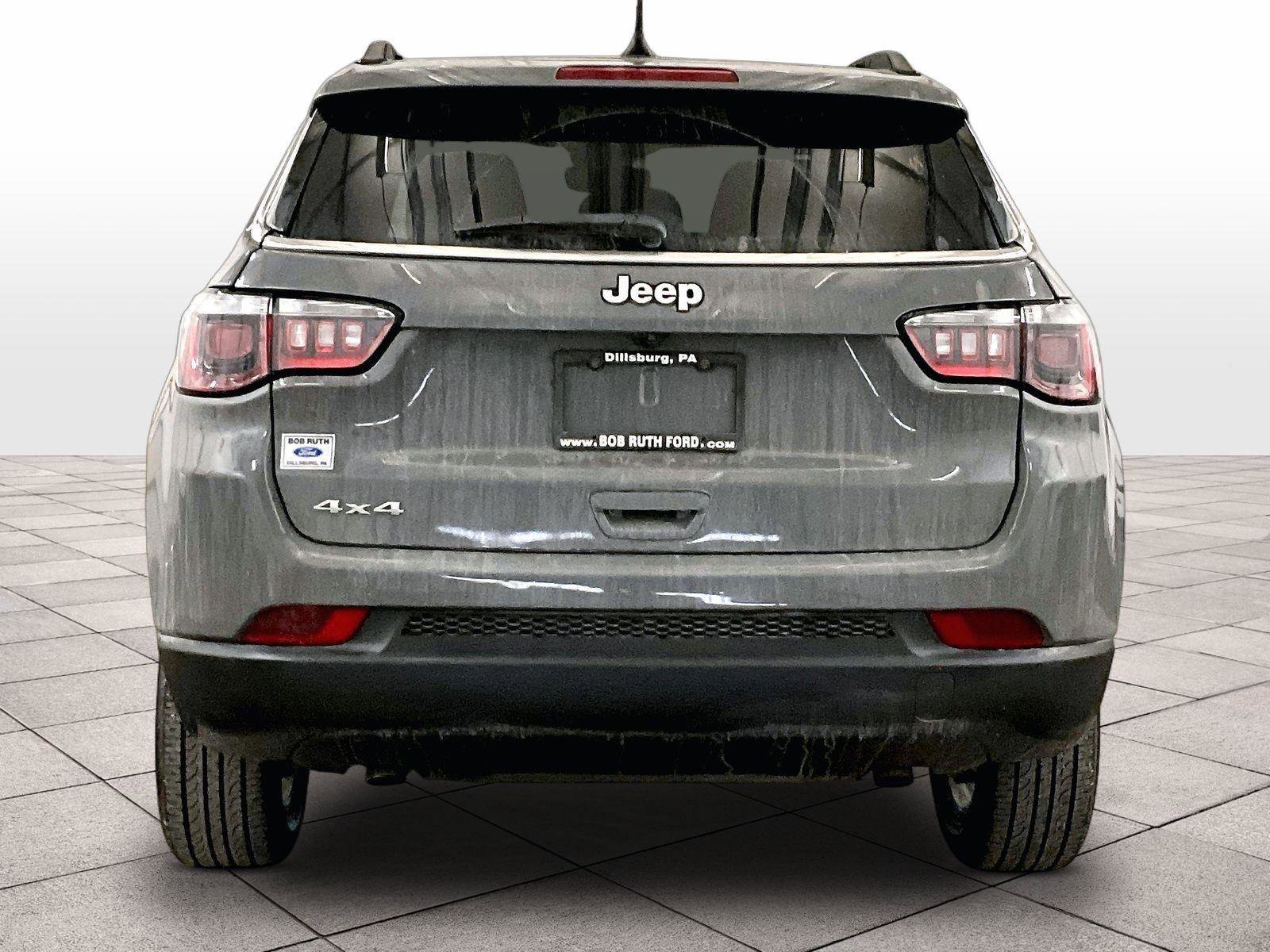Used 2023 Jeep Compass Latitude AWD/4WD image 4