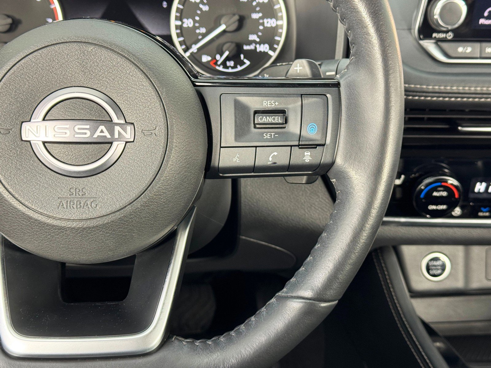 Used 2022 Nissan Rogue SL image 22