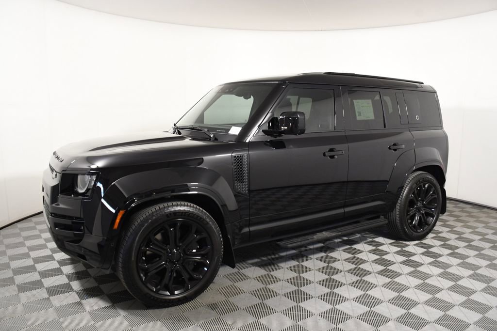 Used 2026 Land Rover Defender 110 AWD/4WD image 2