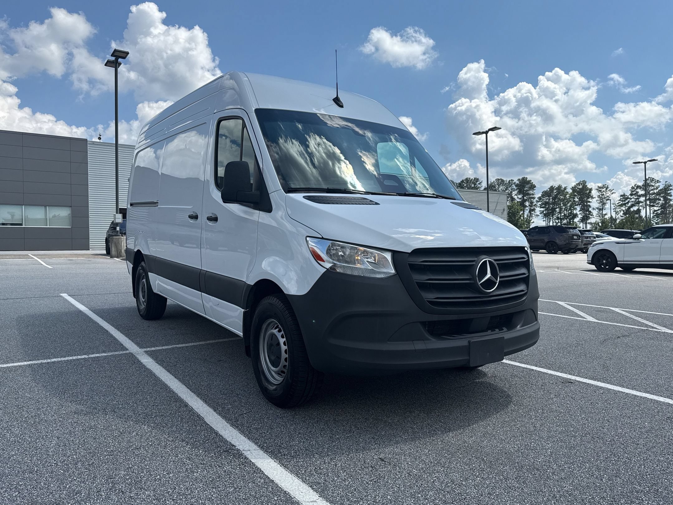 Used 2025 Mercedes-Benz Sprinter 2500 image 6