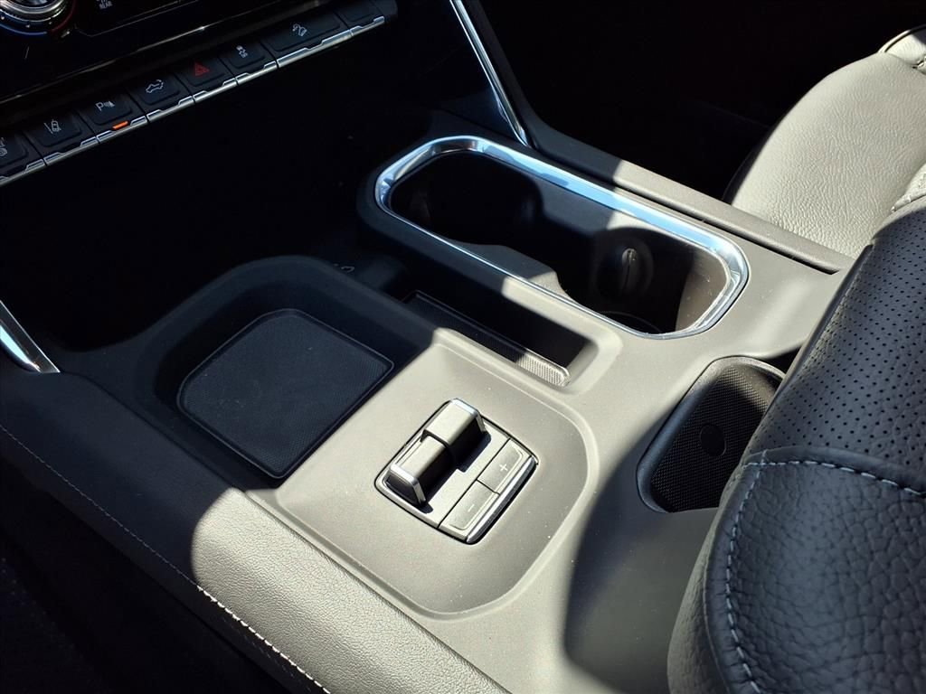 New 2026 GMC Sierra 2500 Denali w/ Denali Reserve Package image 13
