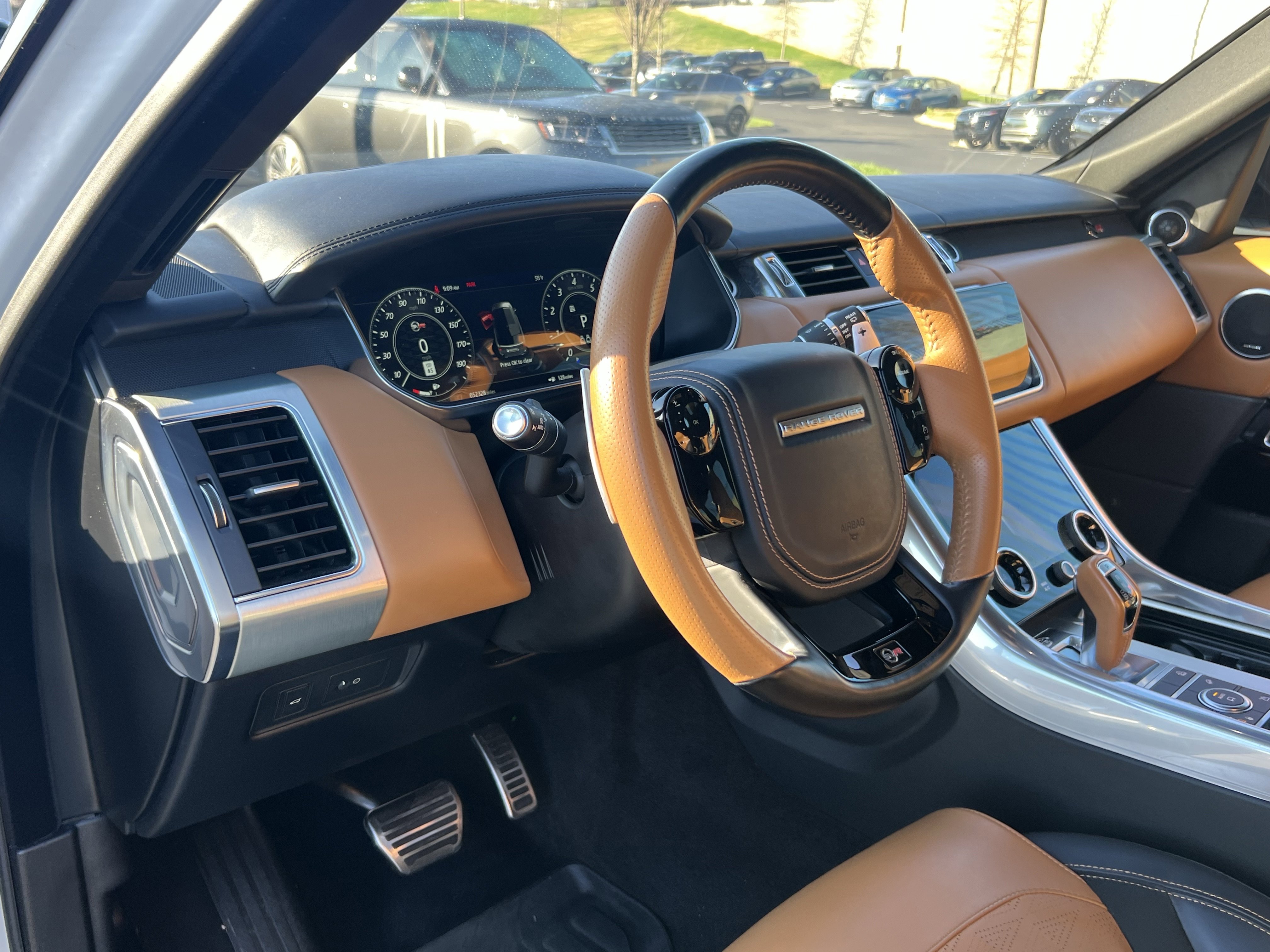 Certified 2022 Land Rover Range Rover Sport SVR image 18