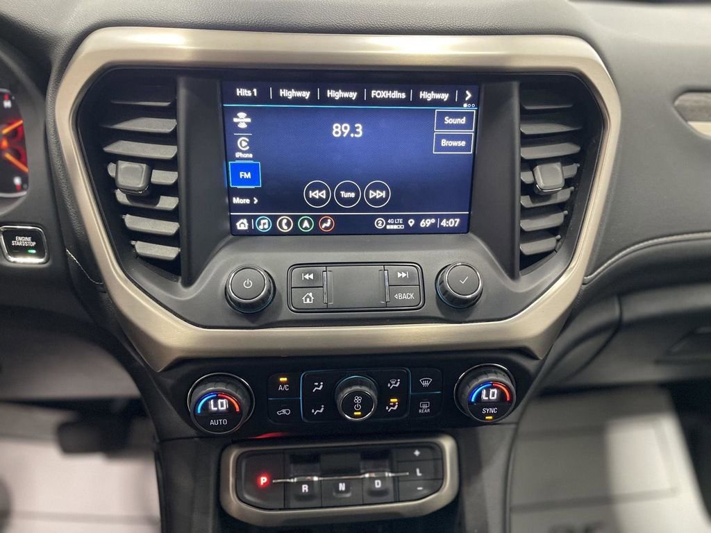 Used 2023 GMC Acadia Denali w/ Denali Technology Package AWD/4WD image 25