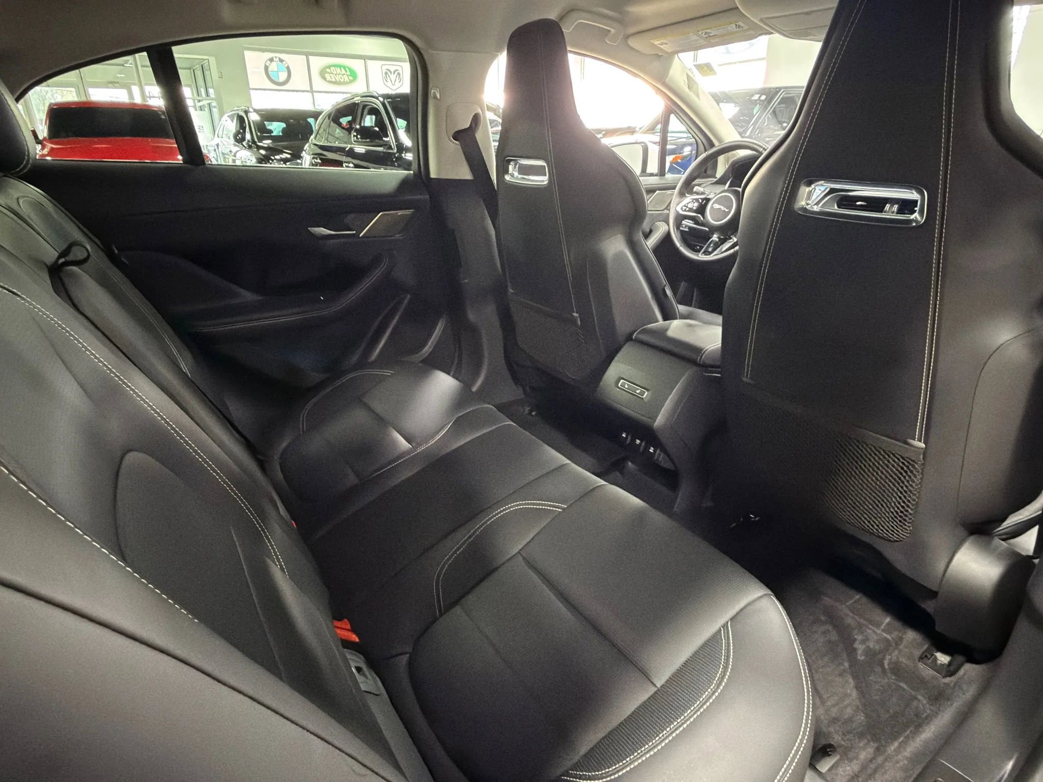 Used 2020 Jaguar I-PACE SE image 28