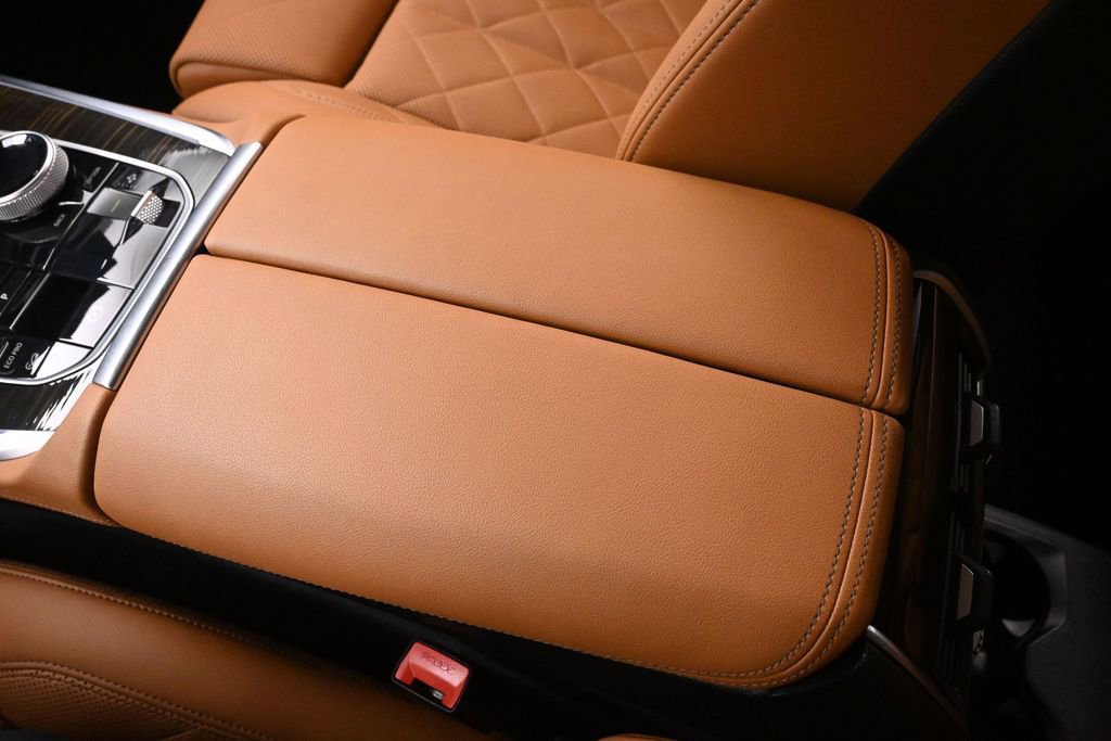 Used 2024 BMW X7 xDrive40i w/ Executive Package AWD/4WD image 50