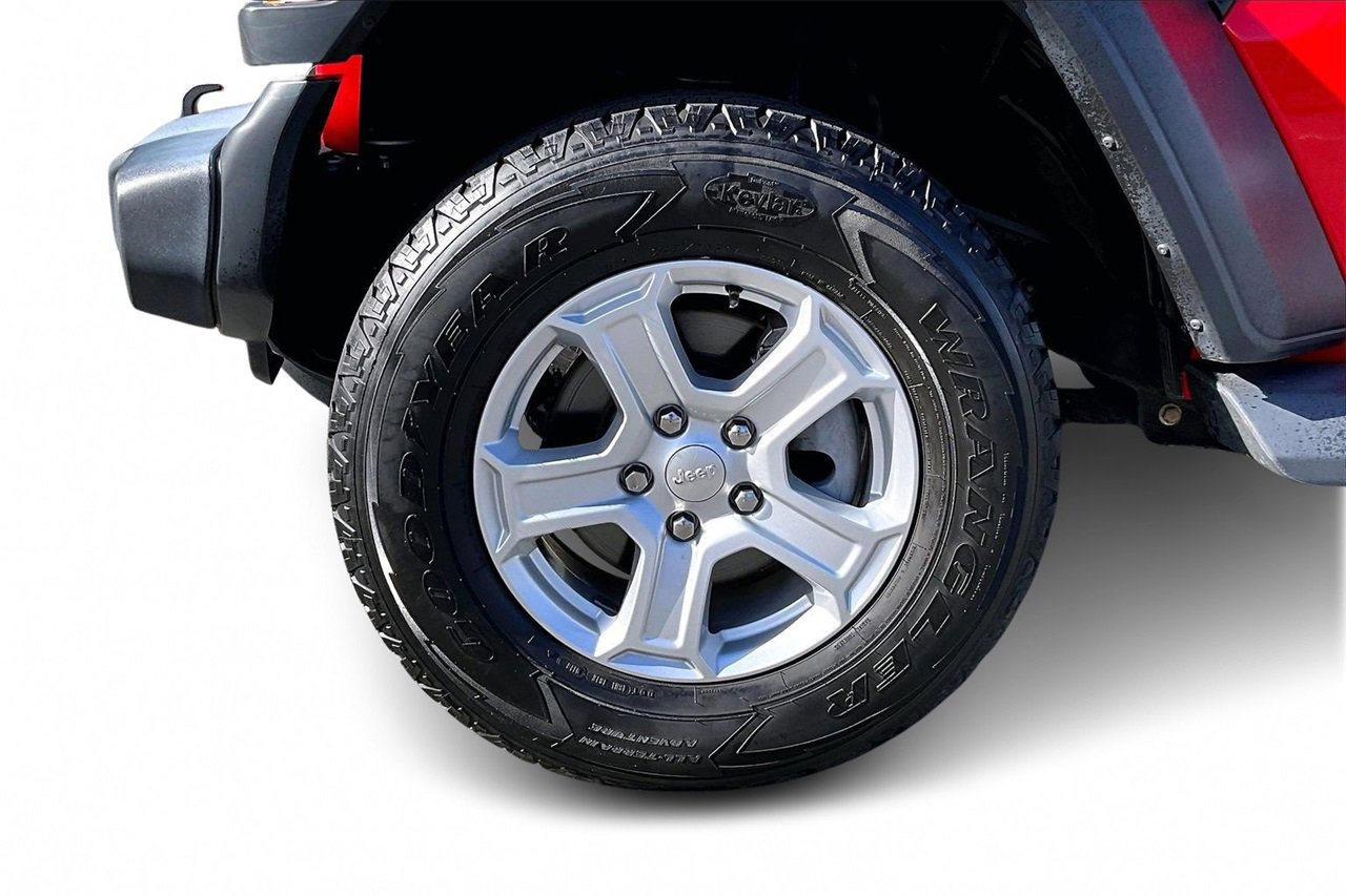 Certified 2020 Jeep Wrangler Sport image 29
