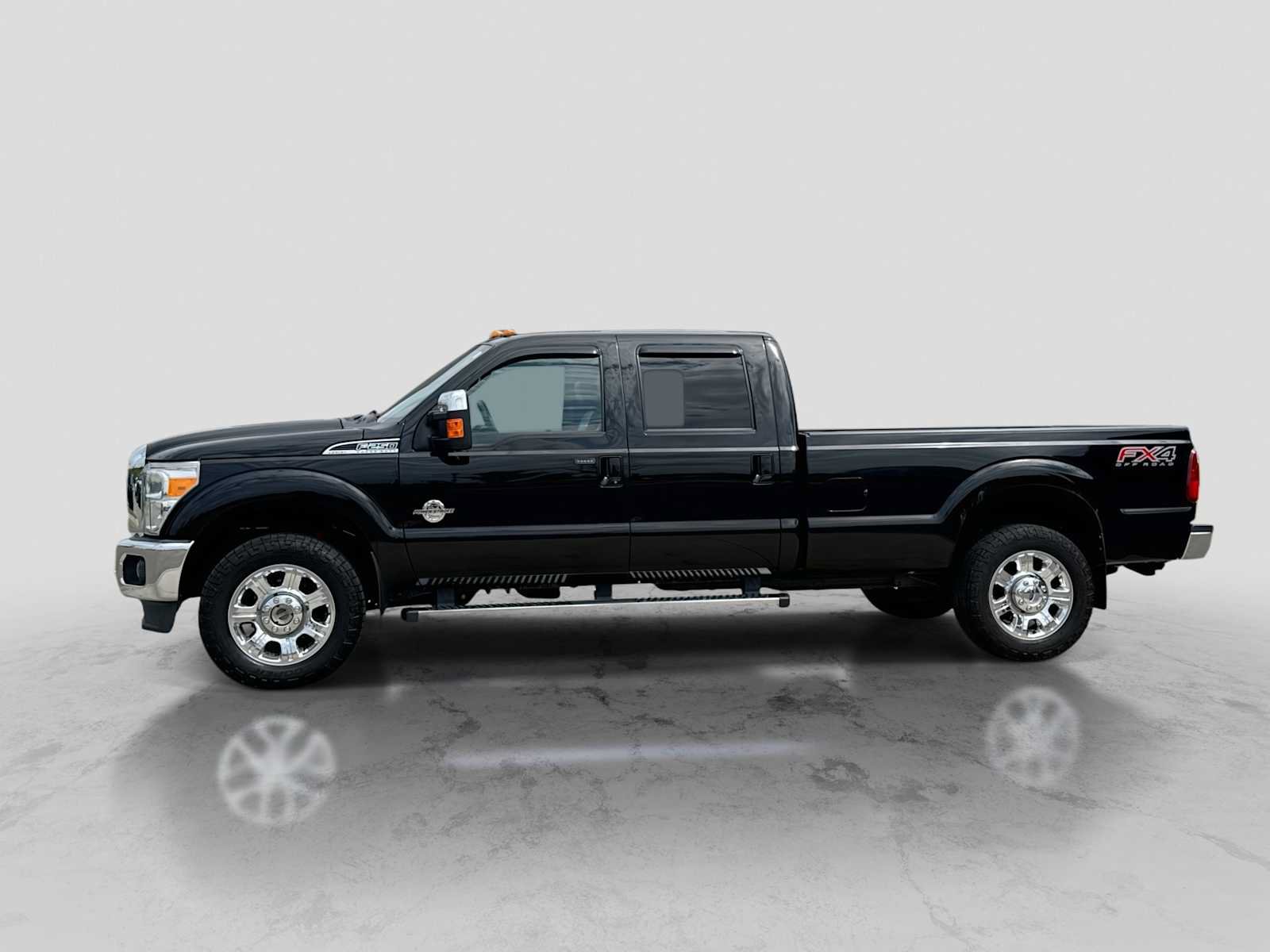 Used 2016 Ford F250 Lariat w/ Lariat Ultimate Package AWD/4WD image 3