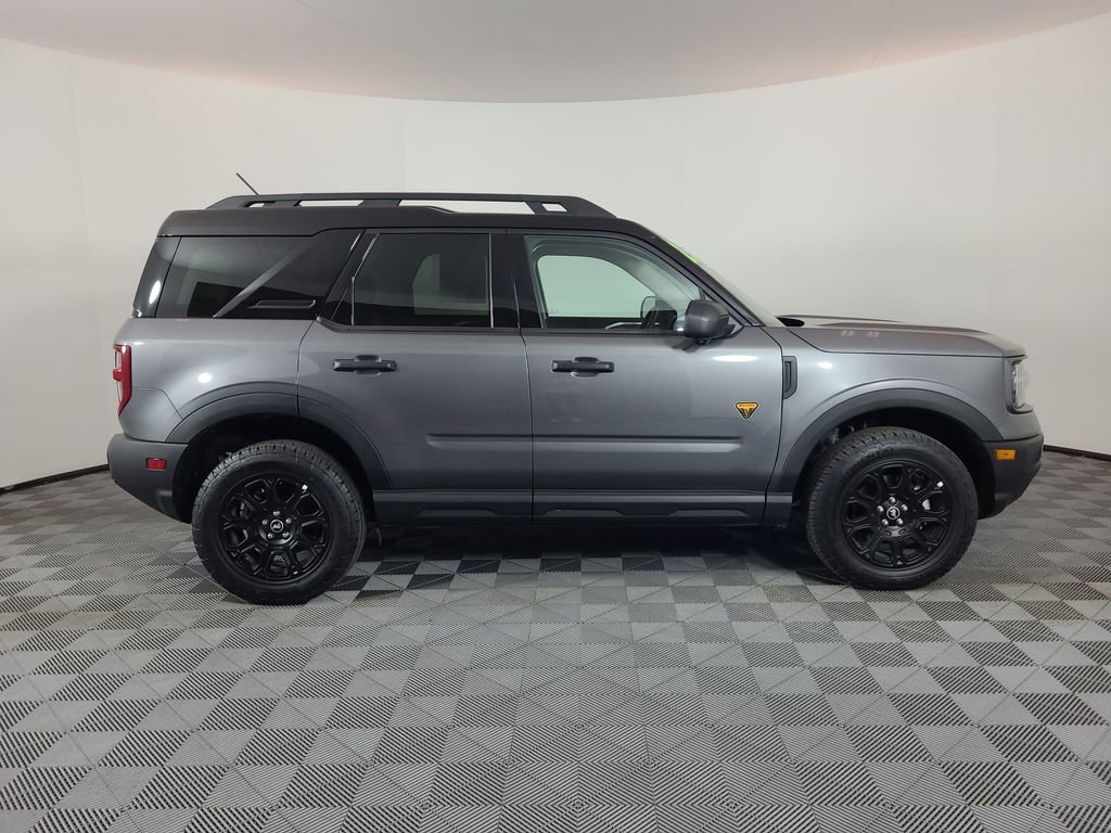 Used 2025 Ford Bronco Sport Badlands image 2