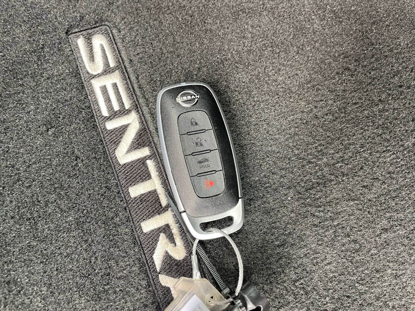 Used 2025 Nissan Sentra SV image 21