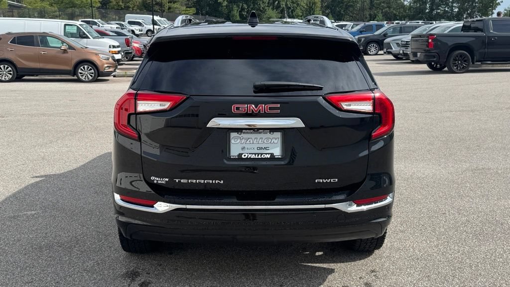 Used 2022 GMC Terrain Denali w/ Denali Premium Package AWD/4WD image 4