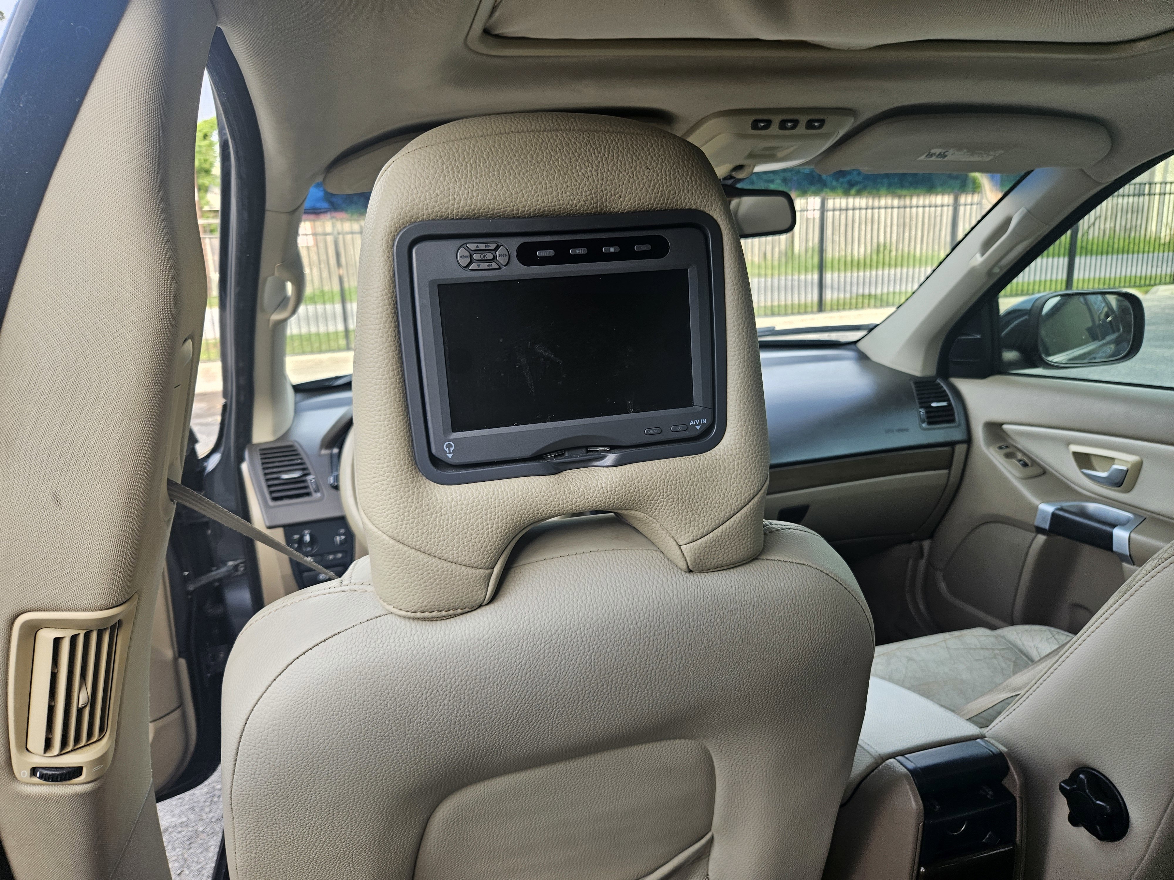 Used 2010 Volvo XC90 3.2 FWD image 14