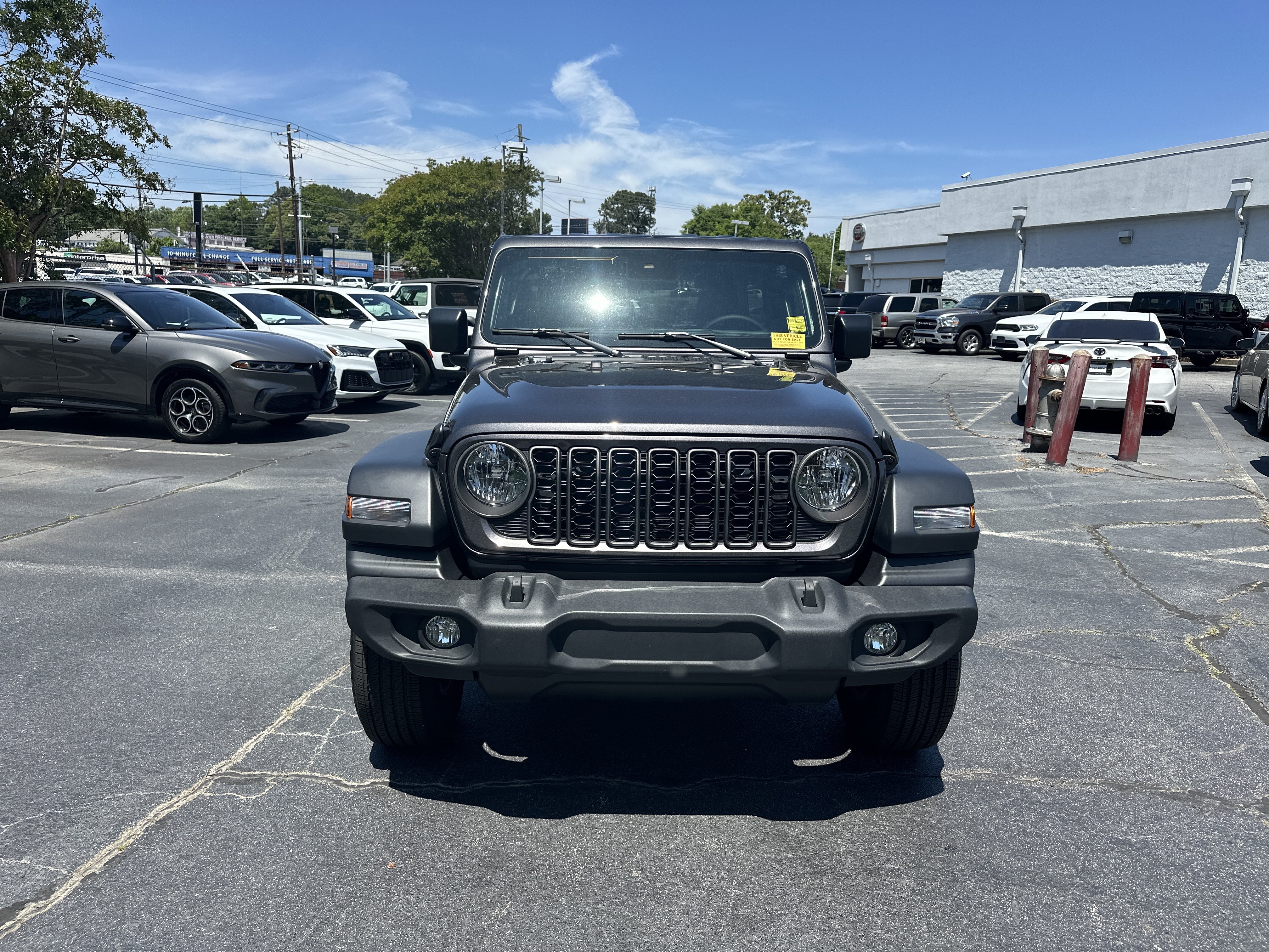 Used 2024 Jeep Wrangler Unlimited Sport AWD/4WD image 4