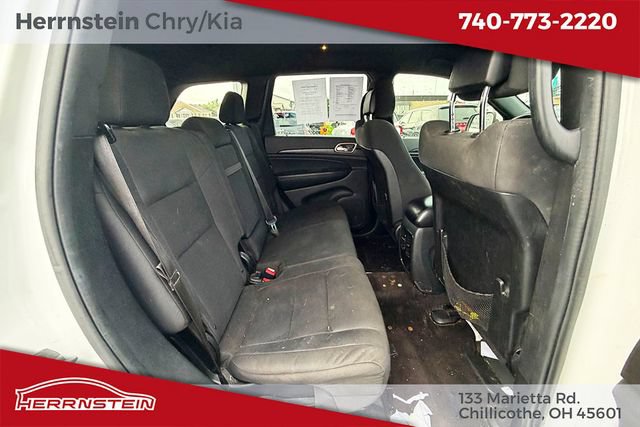 Used 2017 Jeep Grand Cherokee Laredo w/ Quick Order Package 2BE RWD image 9
