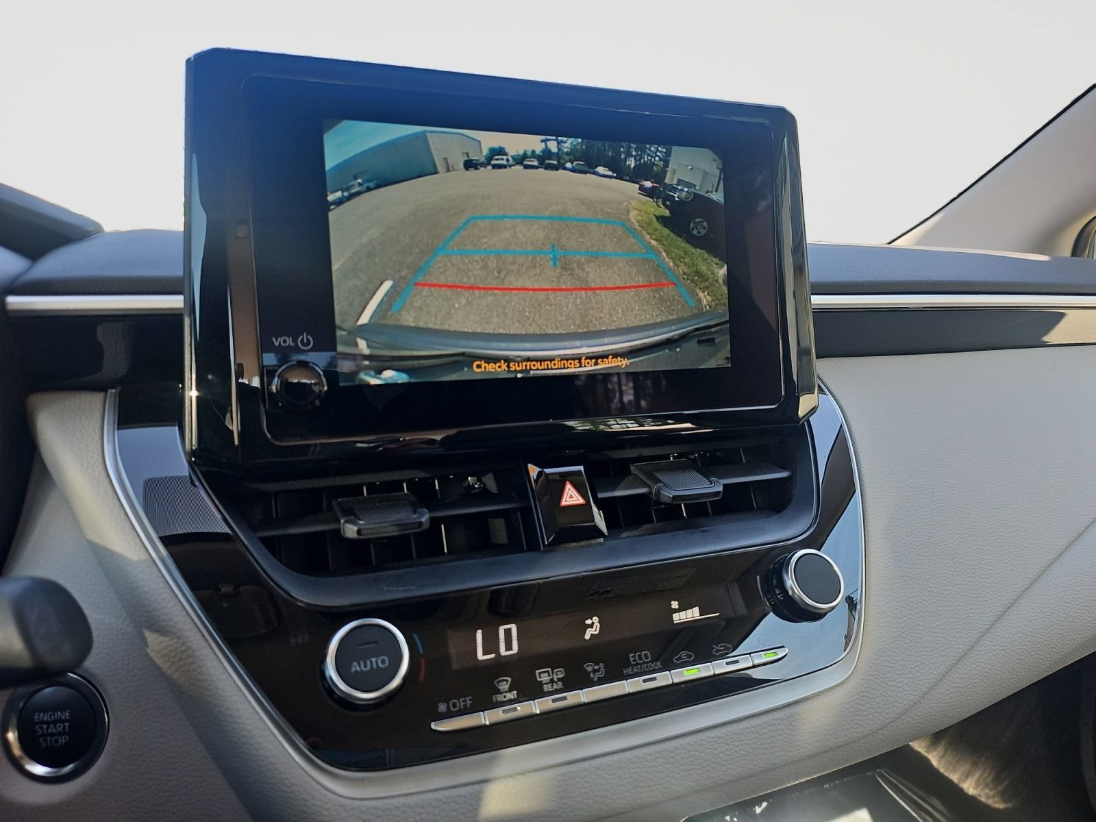Used 2025 Toyota Corolla LE w/ Convenience Package FWD image 28