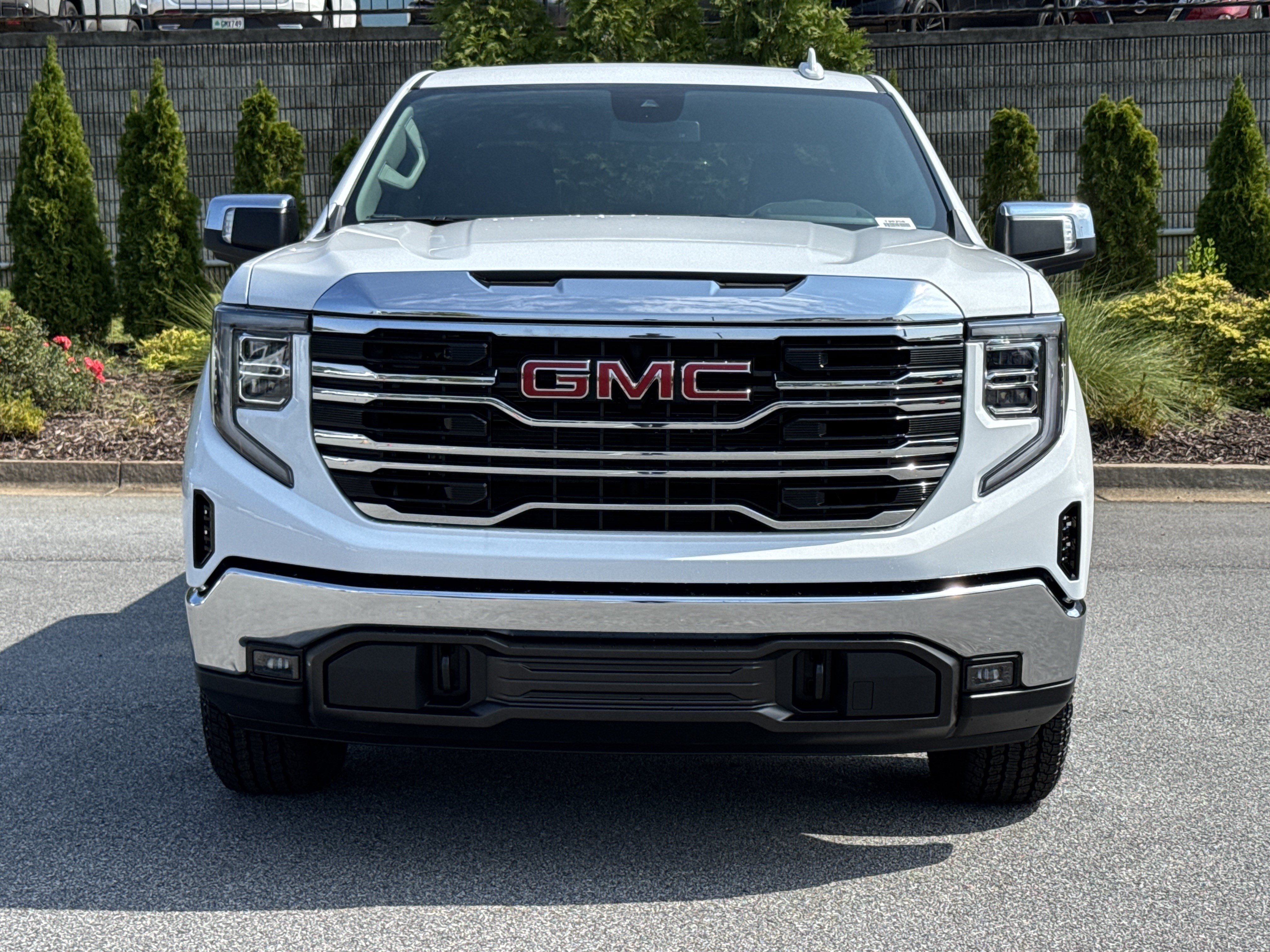 New 2026 GMC Sierra 1500 SLT w/ X31 Off-Road Package AWD/4WD image 3