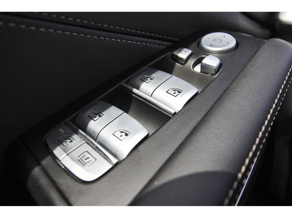 Used 2025 BMW X7 xDrive40i image 18