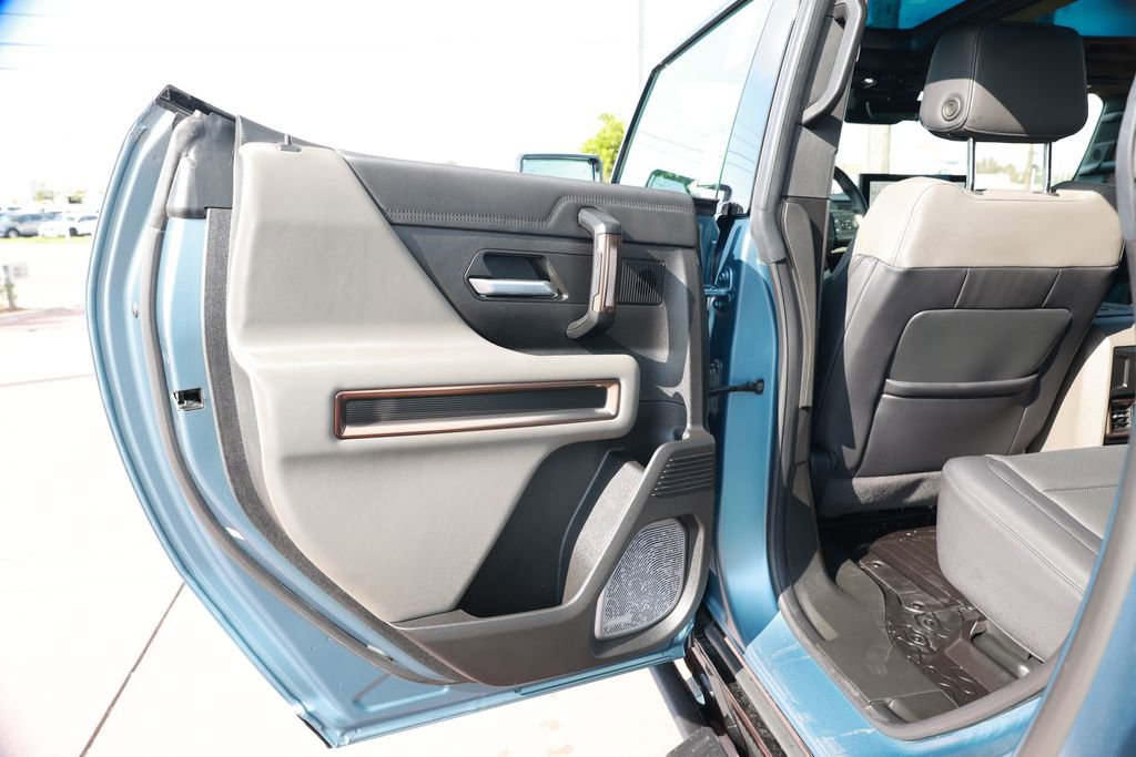 Used 2024 GMC Hummer EV 3X w/ Omega Edition image 40