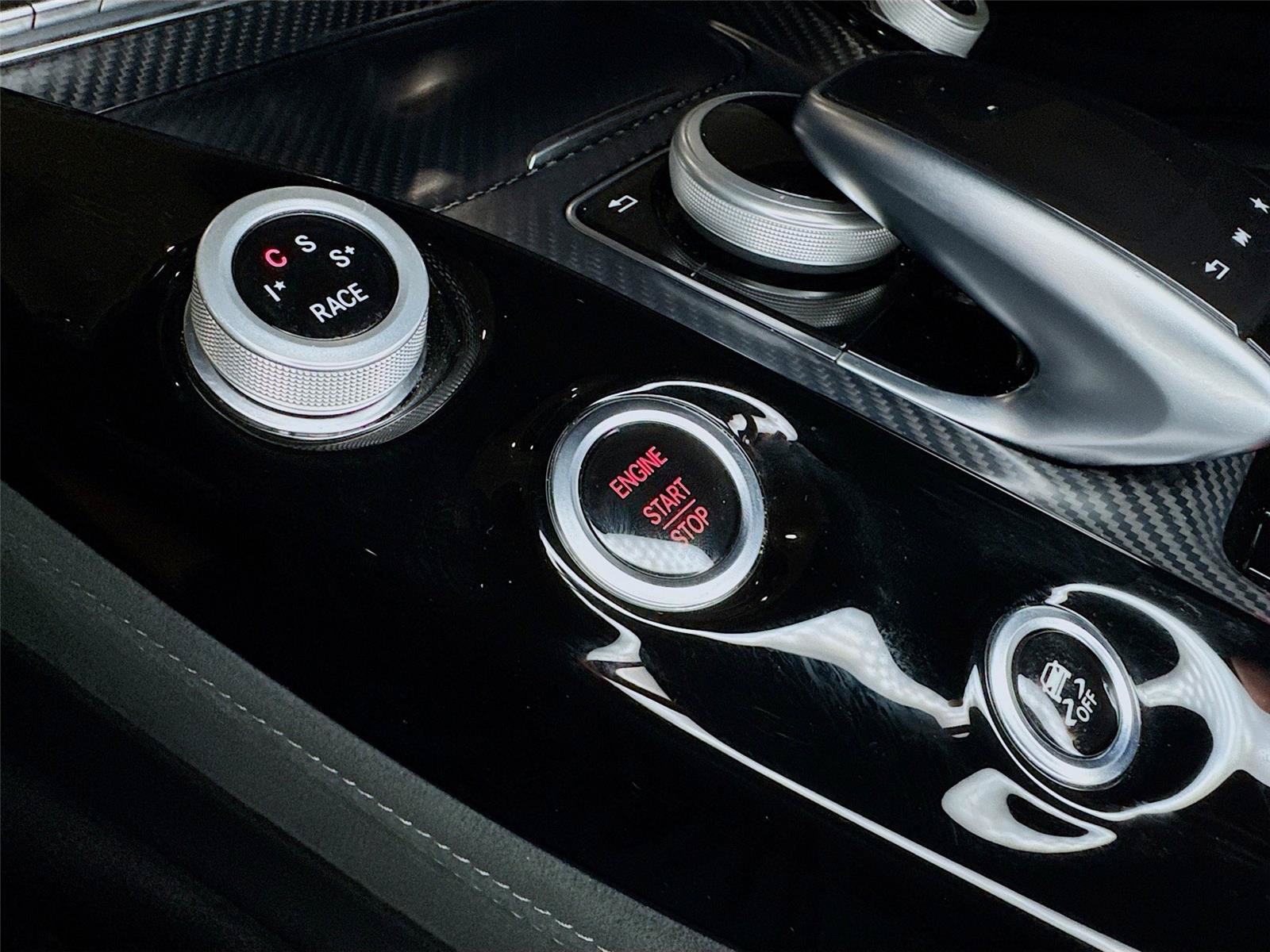Used 2019 Mercedes-Benz AMG GT R image 10