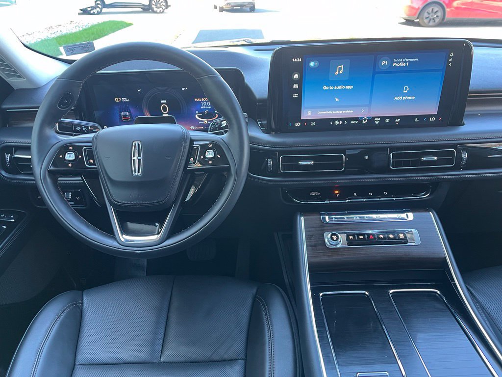 Used 2026 Lincoln Aviator Reserve AWD/4WD image 17