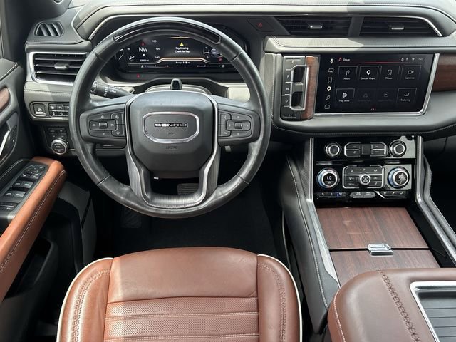 Certified 2023 GMC Yukon XL Denali Ultimate AWD/4WD image 12