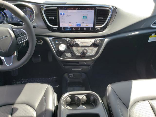 New 2026 Chrysler Voyager LX image 11