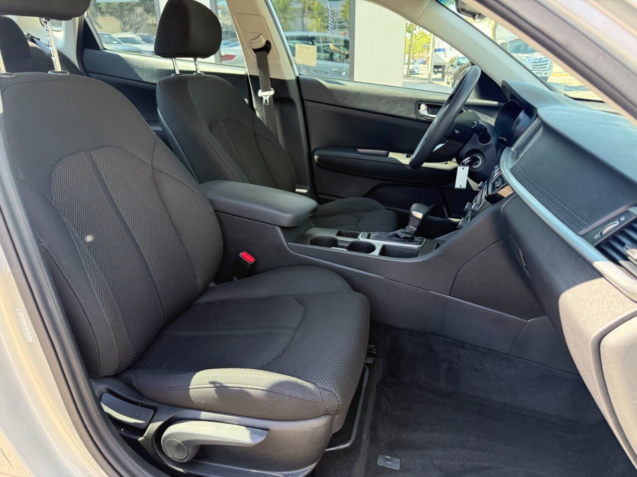 Used 2020 Kia Optima LX FWD image 26