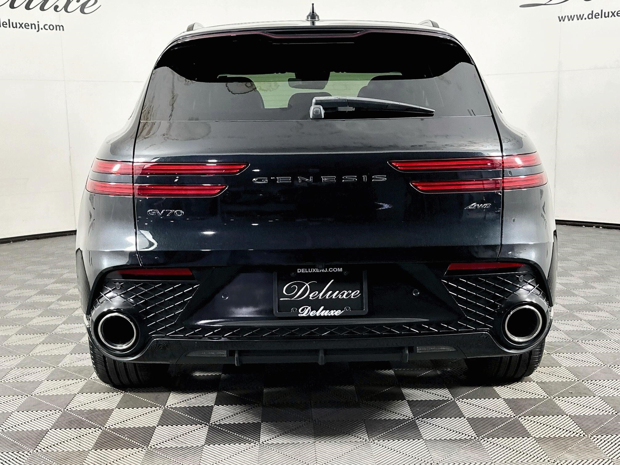 Used 2025 Genesis GV70 2.5T w/ Sport Prestige Package AWD/4WD image 5