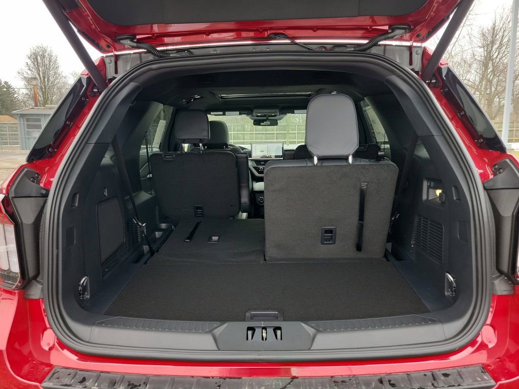 New 2026 Ford Explorer ST-Line w/ ST-Line Street Pack image 10