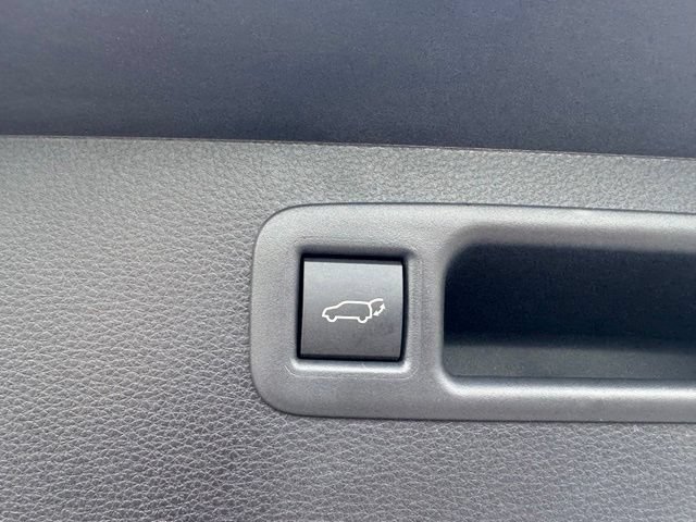 New 2026 Toyota Highlander Platinum AWD/4WD image 12