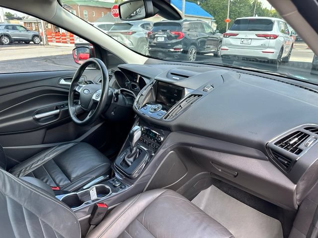 Used 2015 Ford Escape Titanium w/ Equipment Group 301A AWD/4WD image 24