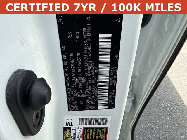 Used 2021 Toyota Highlander XLE image 30