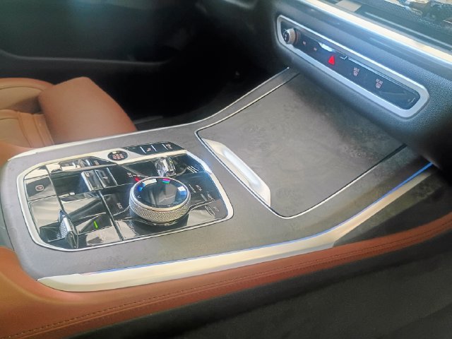 Used 2024 BMW X7 xDrive40i w/ Executive Package AWD/4WD image 59
