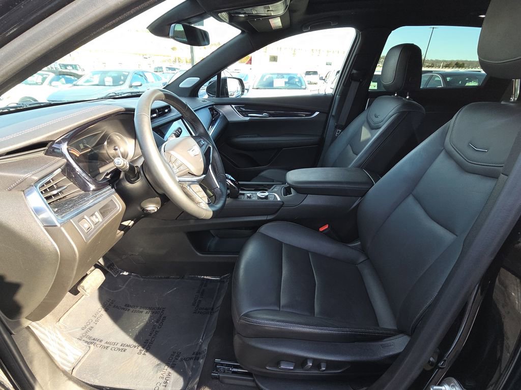 Used 2025 Cadillac XT5 Premium Luxury image 15