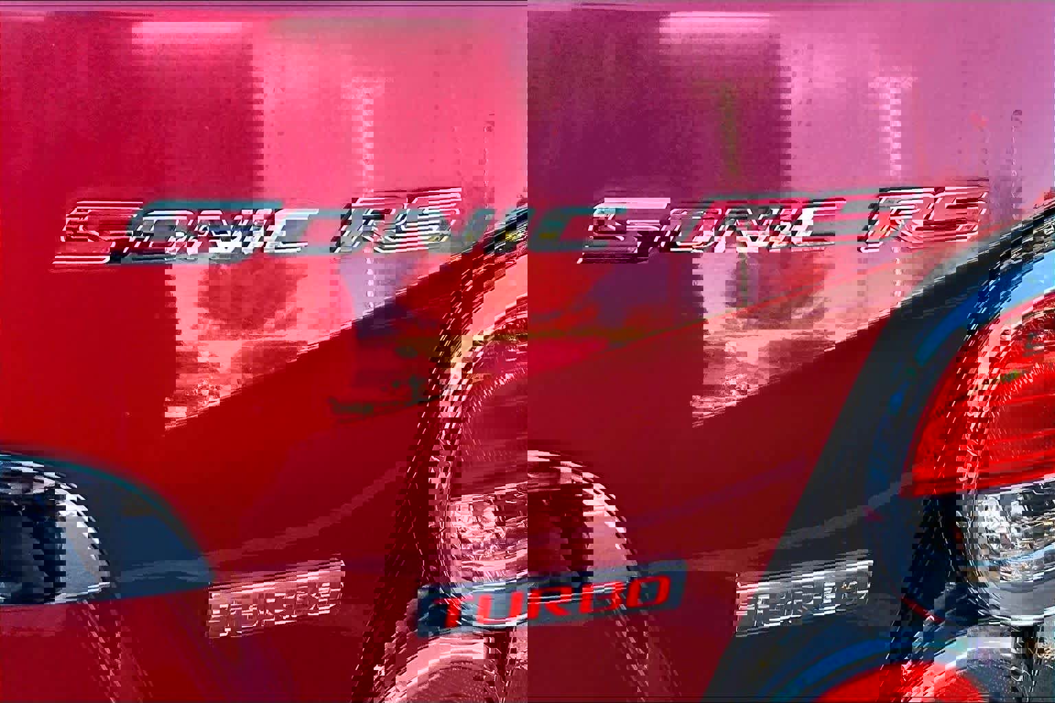 Used 2015 Chevrolet Sonic RS image 30