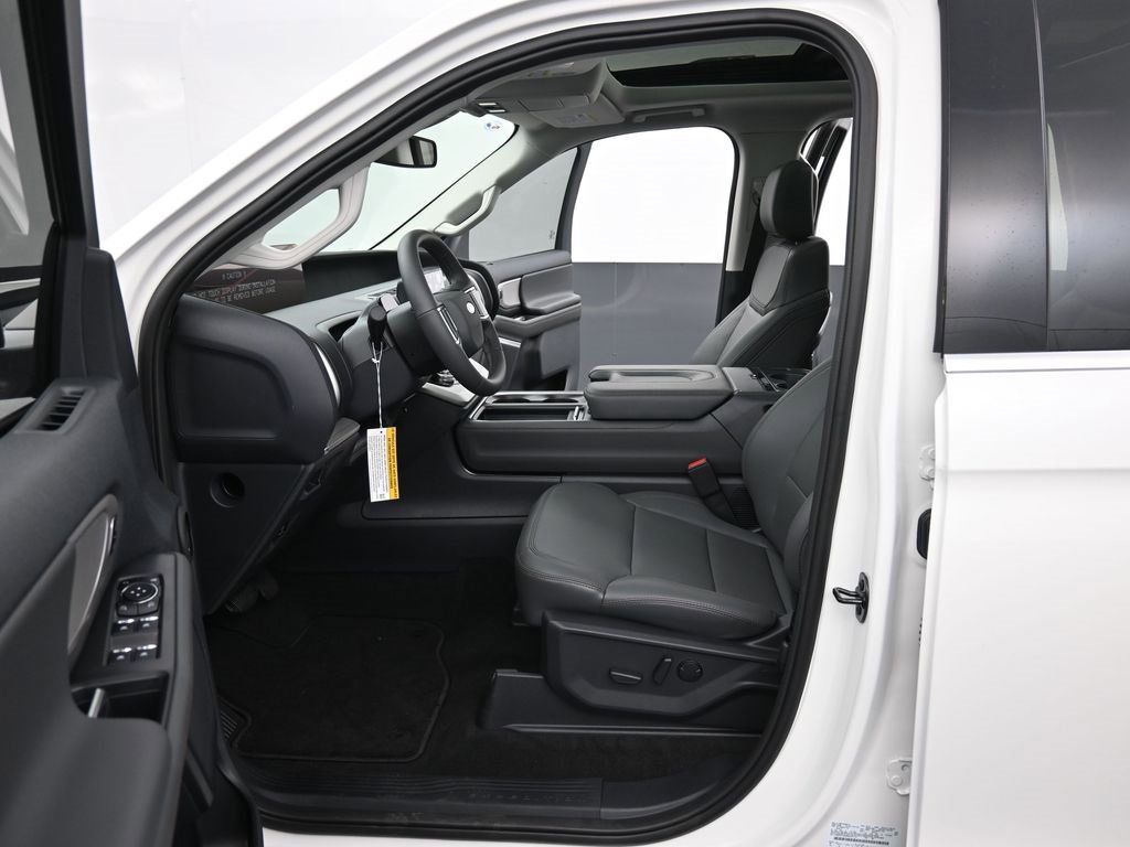 New 2025 Ford Expedition Max Active image 6